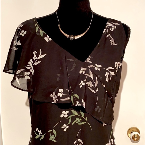 🍒 🆕 Black Floral Chiffon Dress-!!! - Picture 5 of 13